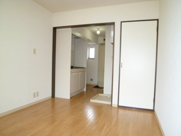 ファミール飯島の物件内観写真